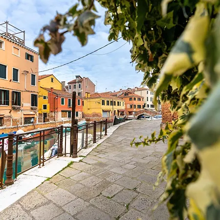 Vista Canale, 4 Ospiti, 2 E 2 Bagni Venecia