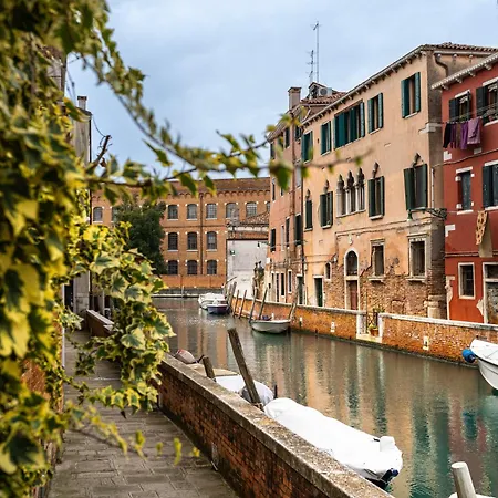 Vista Canale, 4 Ospiti, 2 E 2 Bagni * Venecia